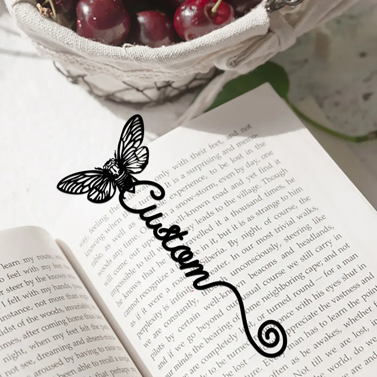 Custom Insect Bookmark, A Tiny Wonder for Book Lovers.It's A Unique Back-to-school and Teacher Gift,Sparking Curiosity in Nature