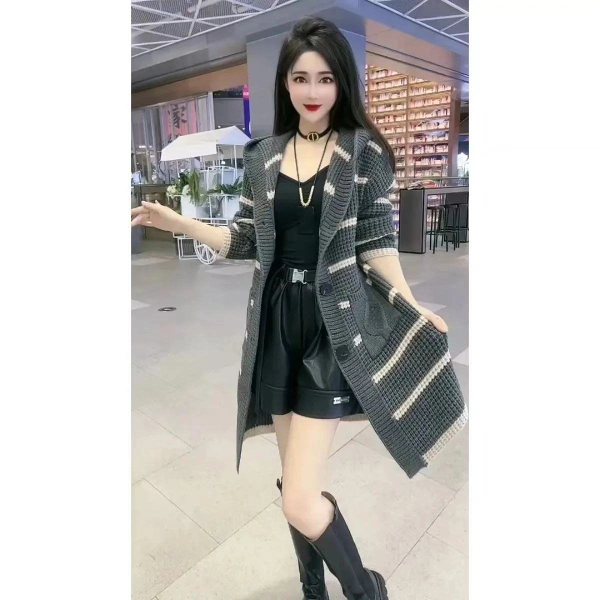 

Fashion Trend In The Long Striped Sweater Women Autumn And Winter New Fashion Women's Casual Joker Cardigan Hooded Coat Women.