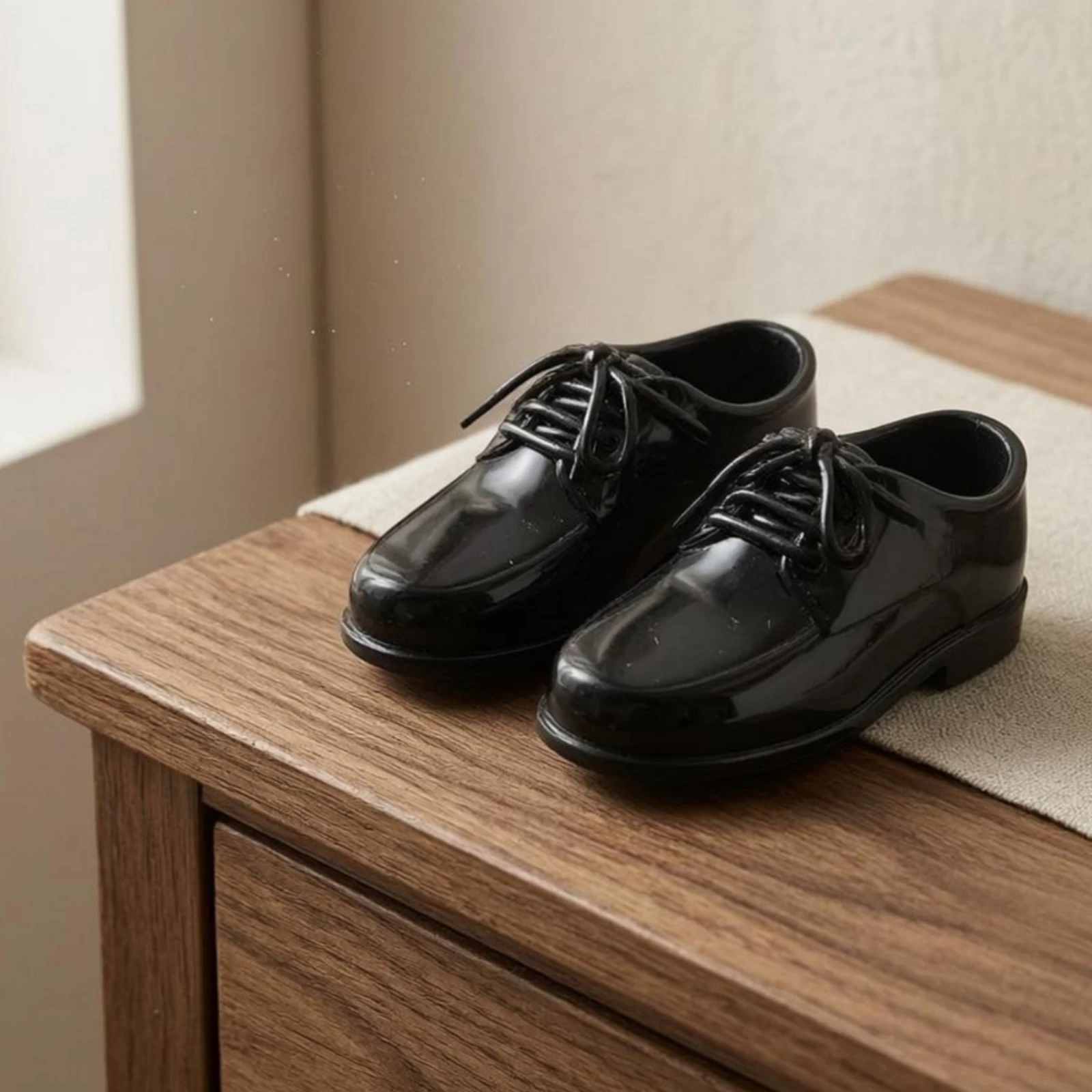 

1/12 Scale Doll Shoes Glossy Lace-up Oxford Shoes Figure Footwear Smooth Surface Detailed Craftsmanship