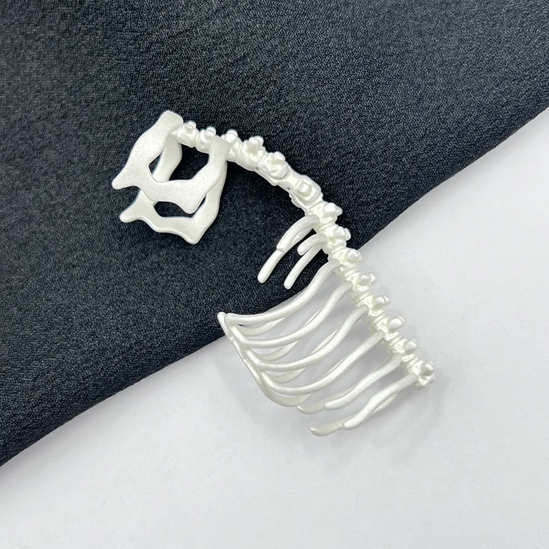 Cyberpunk Gothic Spine Bones Skeleton Knuckle Ring Unisex Alloy Rings Adjustable Opening Hip Hop Jewelry Accessories Prop