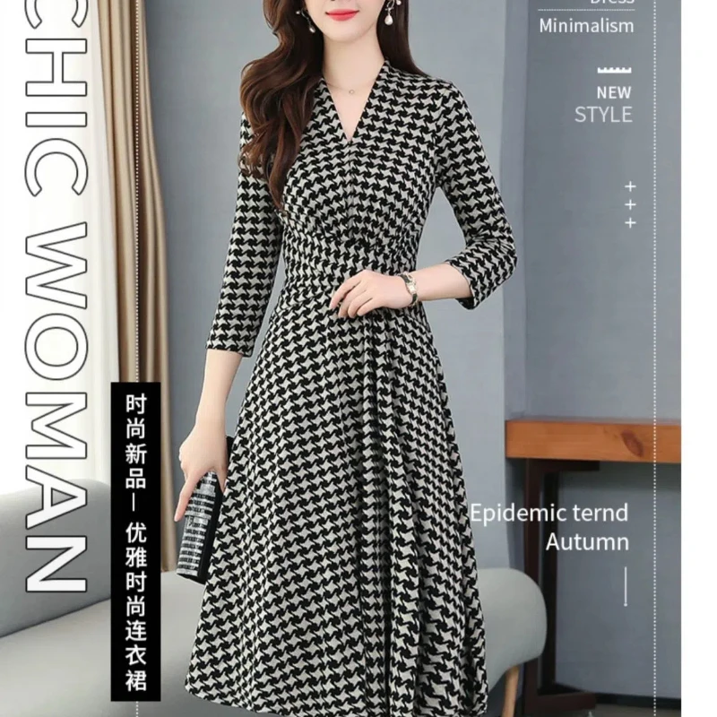 Spring Autumn New V-neck Long Sleeve Fashion Midi Dress Women High Street Casual Plaid Printing Dresses Vintage Elegant Vestidos