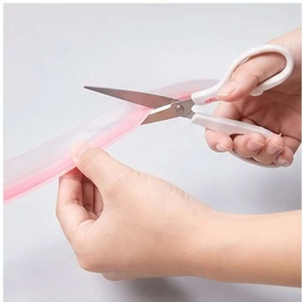 Tpe Self Adhesive Waterproof Caulk Strip for Bathroom Kitchen Tub Sink Countertop Gaps Sealing Tape Peel and Stick Floor Sealant
