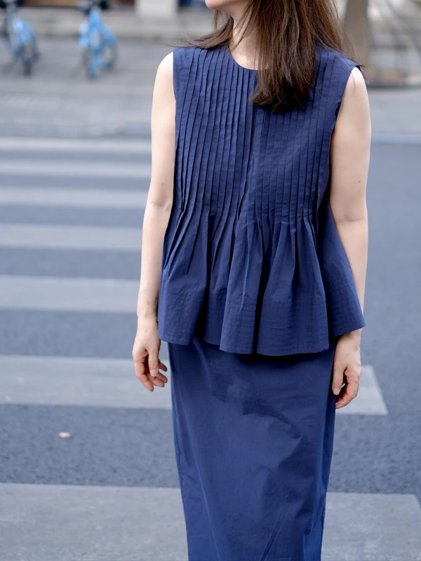 

Olive Green round Neck Accordion Pleat Sleeveless Shirt Women Summer New Korean Style Chic High Sensation Beautiful Small Top