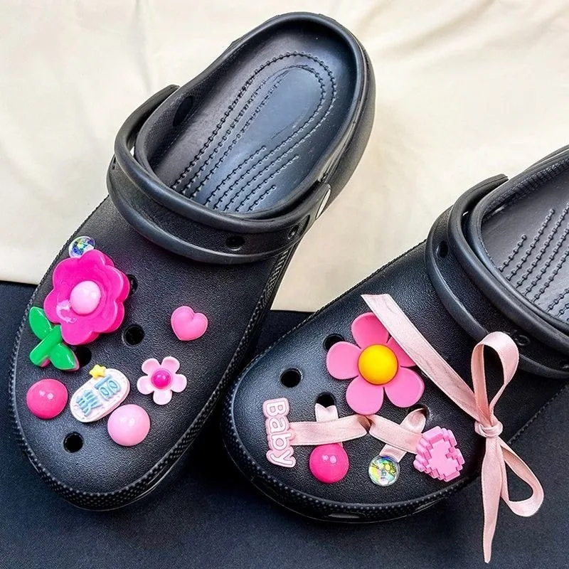 

Rose Red Flower Set Lovely Adornment for Clogs Sandals Elegant Shoe Accessories Fresh Designer Charms Hot Kids Boys Girls Gifts