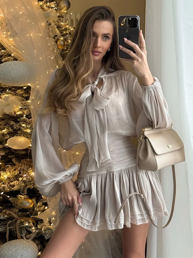 

Three Sisters New Arrivals Spring Autumn Fashion Fresh Sweet Leisure Woman Clothes Solid Color Long Sleeved Two-piece Set Skirt