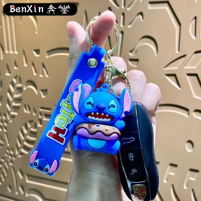 2025年ミスティン高級ミニギフトデザートキーホルダー、バッグ、ペンダント、漫画風カーキーホルダー、ペンダント、クレーンゲーム景品、屋台商品