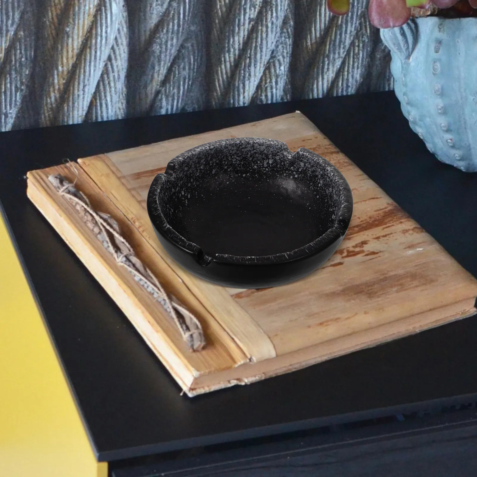 

Ashtray Smoking Vintage Smoker Gift Desktop Adornment Cigarette Butt Containers