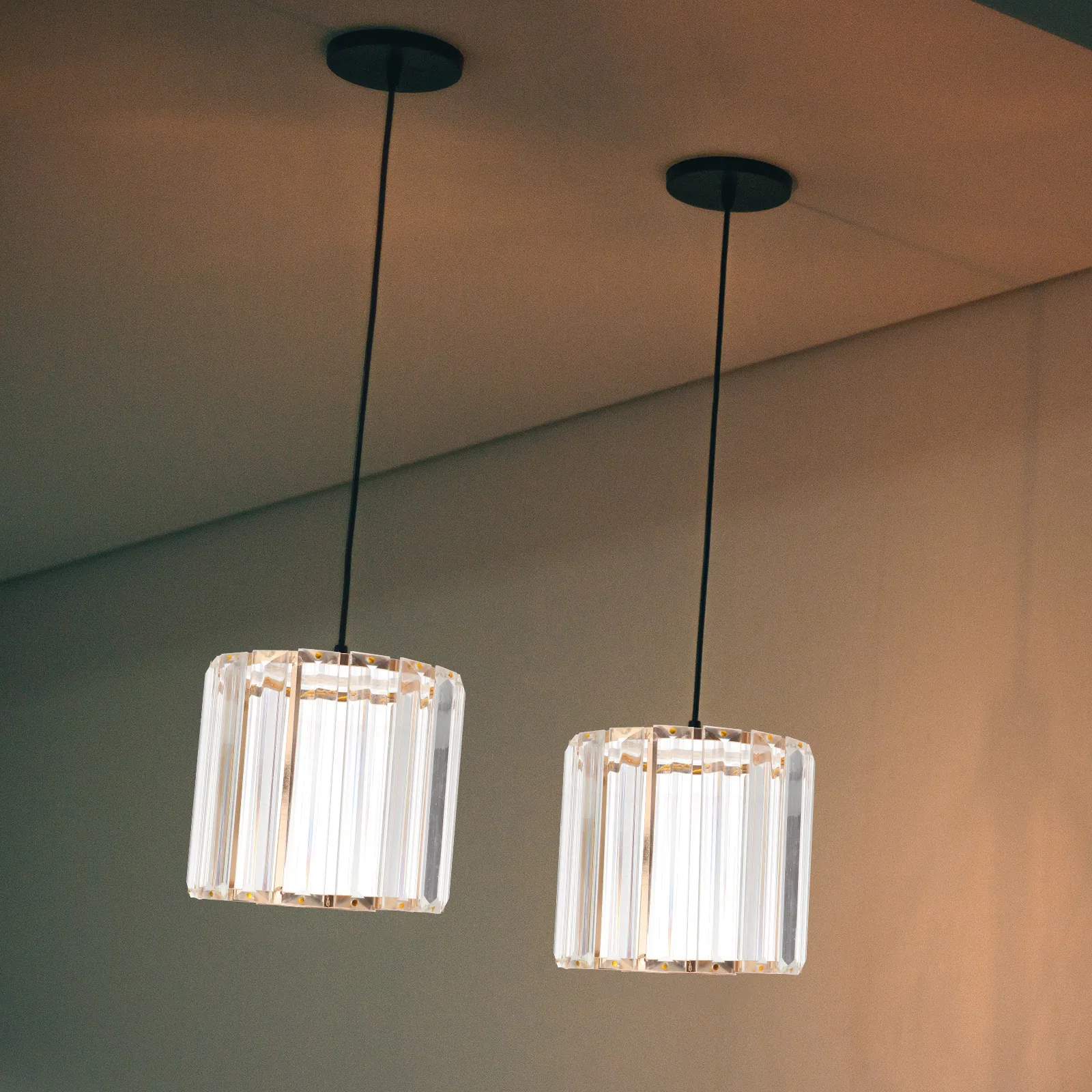 

Crystal Lamp Shade for Ceiling Light Cover with Crystals European Style Art Lampshade Dust Protection Warm Atmosphere