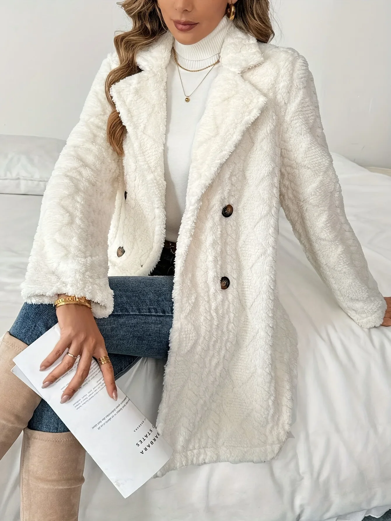 

2025 Autumn Winter Women Casual Jacket White Thick Plush Warm Coat Long Sleeve Soft Cardigan Lady Single Breasted Coat
