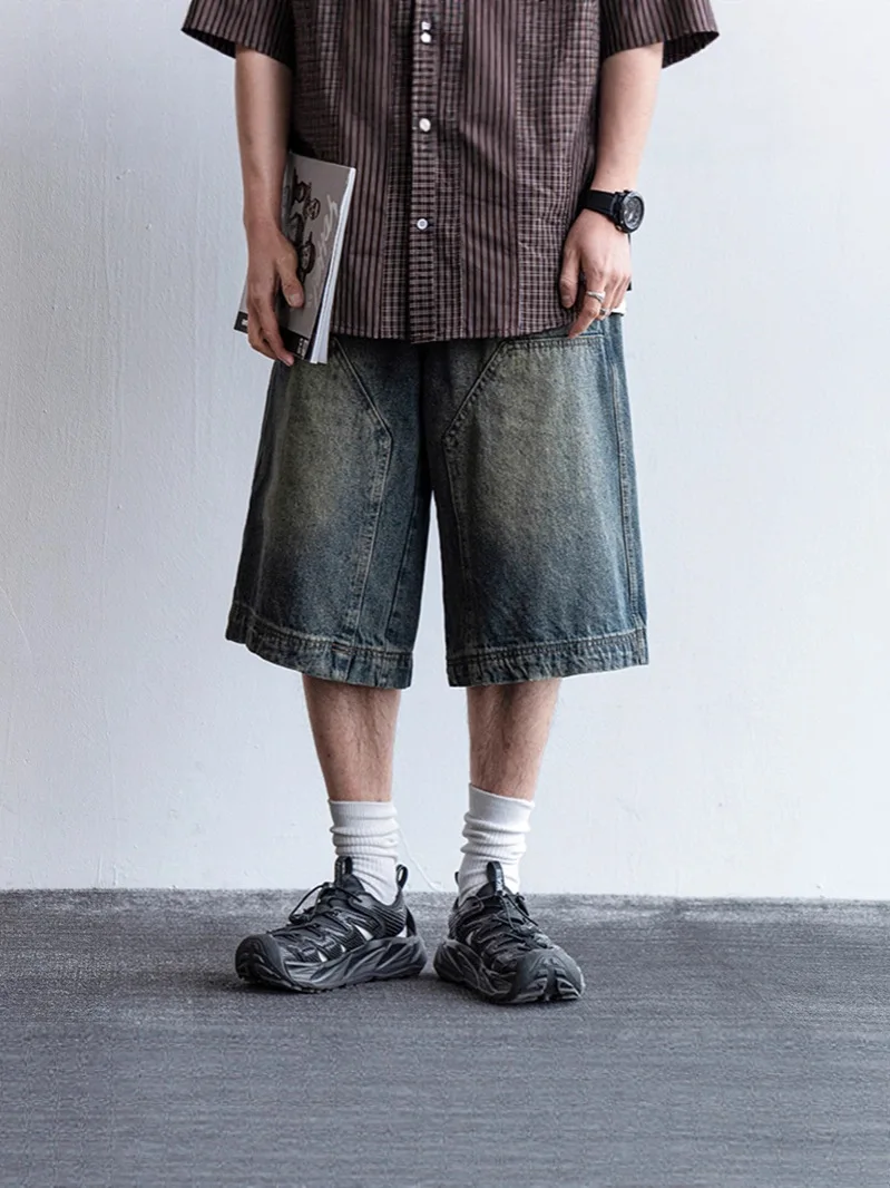 Рисунок 2 - Сверхмощные потертые джинсовые шорты