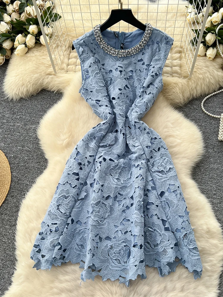 Luxury Hollow out Water-soluble lace dress Slim Women Rhinestone O-neck Sleeveless Mini dress Embroidery Lady vestidos 5D105