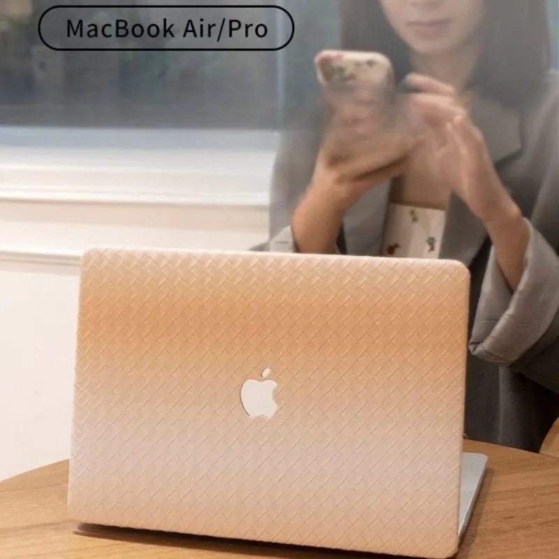 

Suitable for Macbook Laptop Protective Shell Laptop Air13 Inch Protective Cover Pro14/16 Gradient Braided Pattern Shell