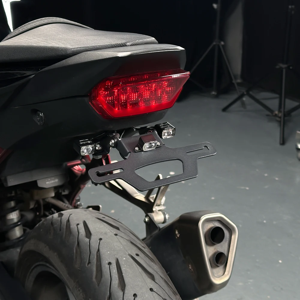 

2025 CB750 Hornet 750 500 Motorcycle Folding License Plate Holder For HONDA CB500 Rear LED Turn Signal Tail Fender Eliminator