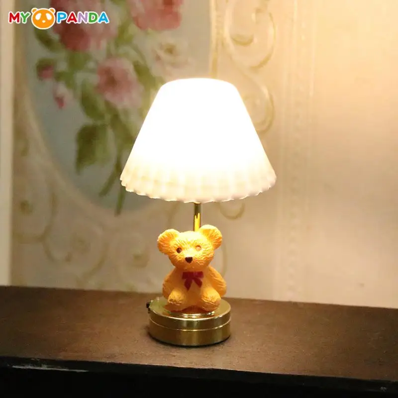 

1:12 Dollhouse Miniature LED Light Cute Bear Table Lamp Home Lighting Mini Furniture Model Doll House Bedroom Decor Accessories