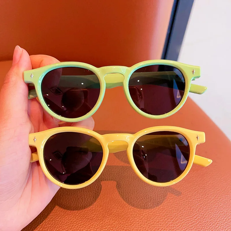 2026 Niedliche Runde Kinder-Sonnenbrille UV400-Schutz Bonbonfarben Leichte Sonnenbrillen für Kleinkinder Jungen Mädchen Sommer Strand – Detail 3