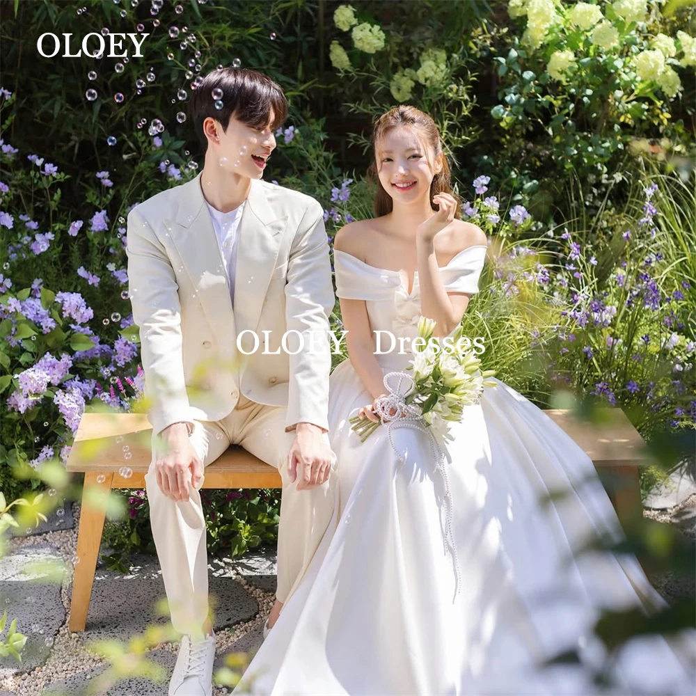 

OLOEY Elegant 2025 Off Shoulder A Line Wedding Dresses Korea Photoshoot Floor Length Pleats Bride Gown Set Bow Corset Customized