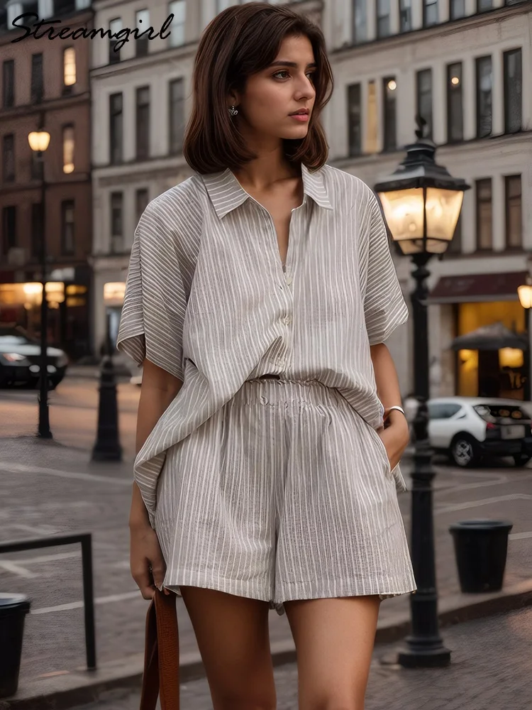 

Loose Short Sets Women Summer Striped Shirts Short Sleeves 2 Piece Sets Outfit Vintage Women Summer Suits Striped Shorts Set