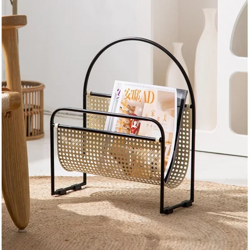 High Value Desktop Magazine Rack, Creativity Newspaper Rack Iron Imitation Vine Storage Shelves, Convenient Handle Display Stand