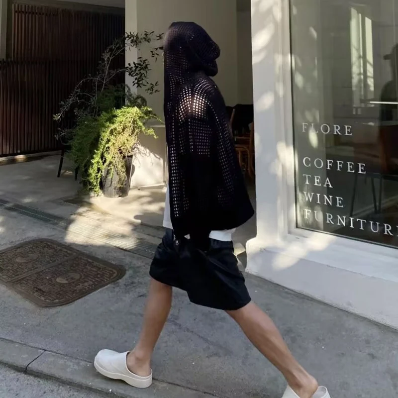 Nuevo cárdigan de verano para hombre, suéter transpirable con capucha hueca, Top de punto, moda de calle, traje ligero para parejas, chaquetas para hombre