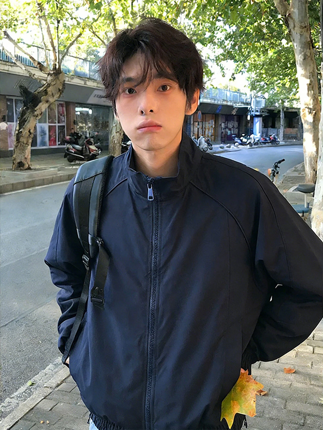 

Мужская бейсбольная куртка-бомбер с деконструированными плечами, приталенного кроя, на молнии, повседневная, модная, весна-осень