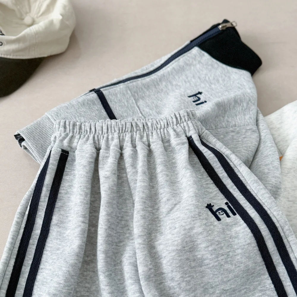 Kinder 2-teiliger Trainingsanzug Herbst Jungen Mädchen Stehkragen Reißverschluss Jacke+Hose Sets Stickerei Lässiges Sport-Outfit Kinder Sportbekleidung – Detail 8
