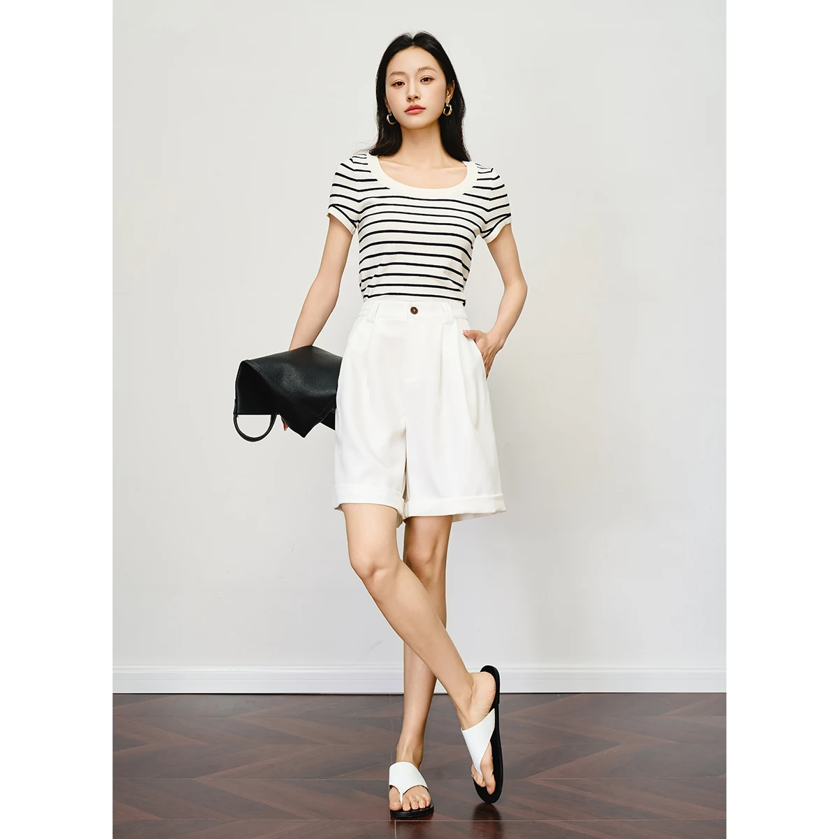 OLrain المرأة الصيف السراويل البيضاء 2025 منتصف طول مصممة السراويل مكتب سيدة ركاب عالية الخصر واسعة الساق سراويل قصيرة O57XK99013