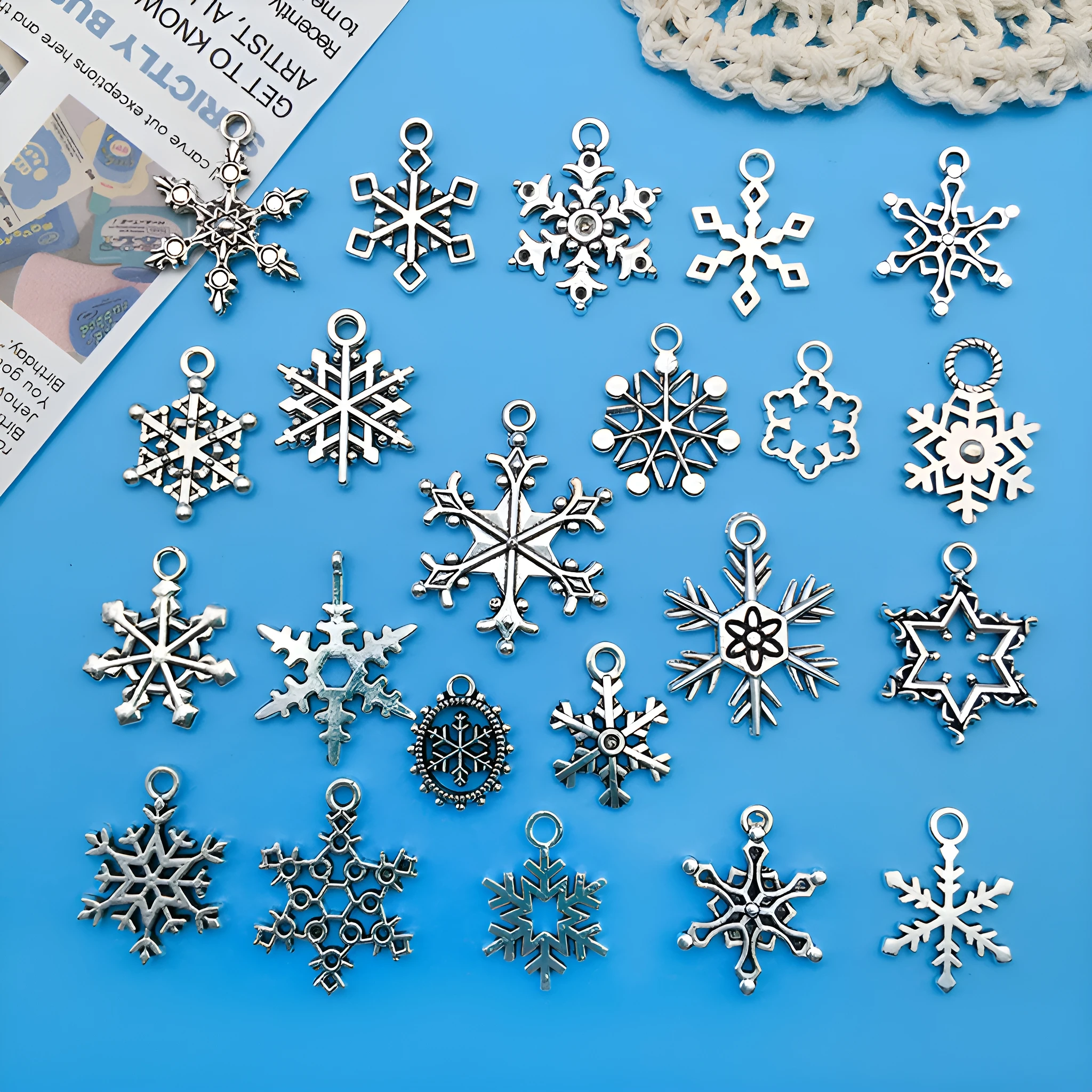 

18pcs antique silver Snowflake Halloween Christmas pendant DIY jewelry making with charm, back-to-school season fashion accessor