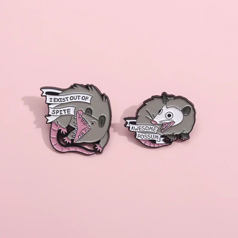 New cartoon animal fierce mouse shaped brooch with funny and exaggerated letters metal badge alloy pin