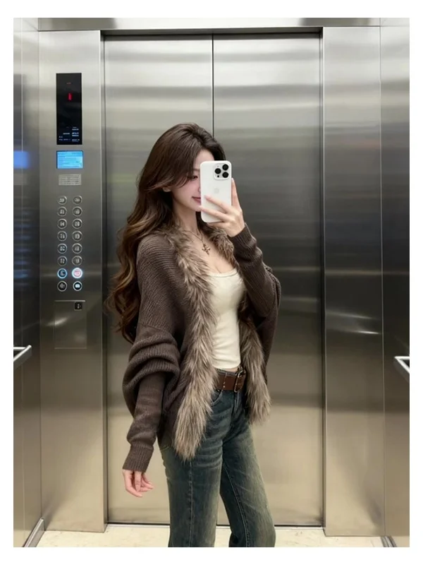 Ladies' Knitted Wrap Shirt Batwing Sleeve Faux Fur Collar Sweater Cardigan Coat Loose Style Standard Fit Women's Autumn Winte...