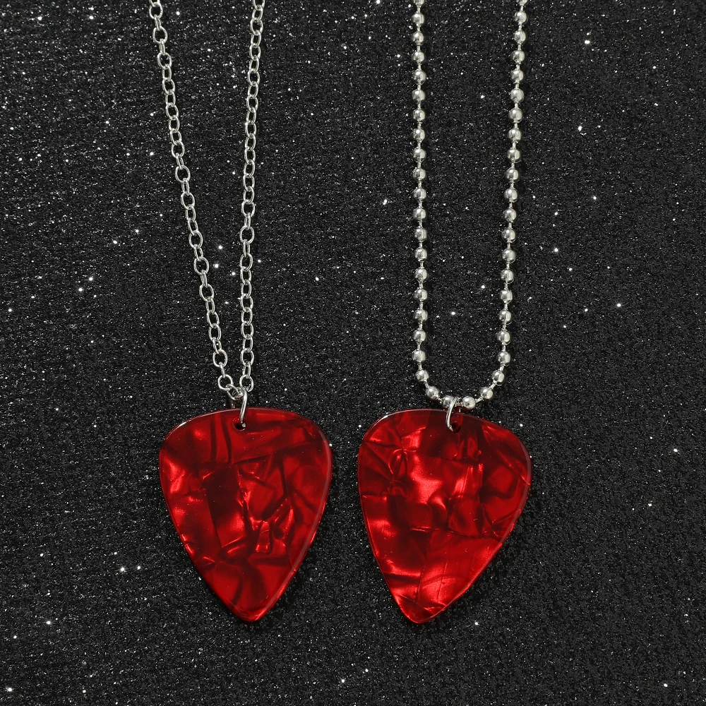 Trendy Heart Shape Pendant Guitar Pick Necklace for Men And Women Movie Peripherals Fashionable Neck Chain Jewelry Accessory