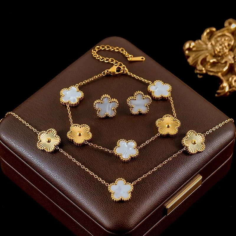 #8 Trending Necklace and Earring Sets Right Now