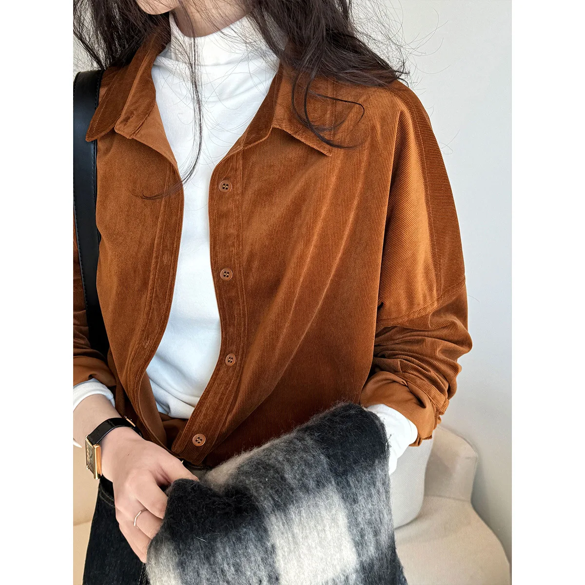 

Japanese Minimalist Thickened Ground Corduroy Shirt Women's 2024 Early Spring with A Base Fold Wear Shirt