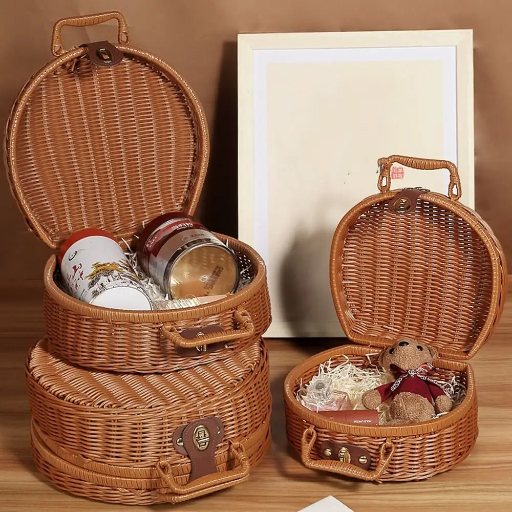 

Round Wicker Suitcase Handmade Large Capacity Picnic Basket Anti-impact with Double Handle Rattan Woven Luggage Box Outdoor