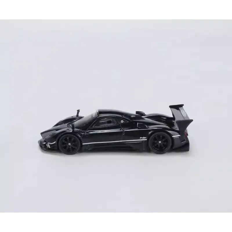 1:64 Pagani Zonda R diecast alloy simulation car model, children\'s collection of decorative toys, for children\'s holiday gifts.