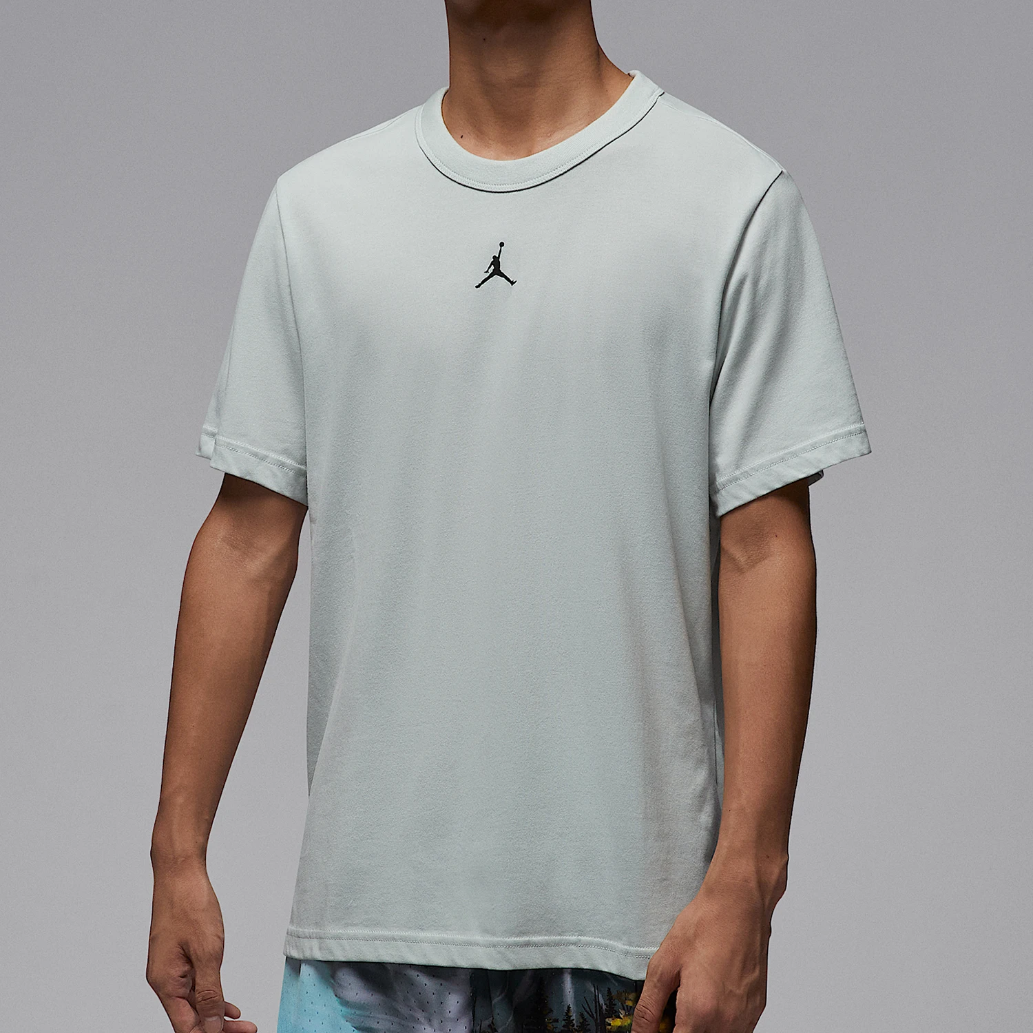 

Nike Authentic JORDAN Men's Knit Mesh Short Sleeve Crewneck Sweatshirt FN5830-034