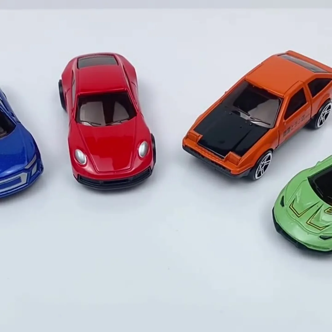 Two Randomly Loaded Alloy Car Models, Toys, Return Force, and Movable Car Ornament Models