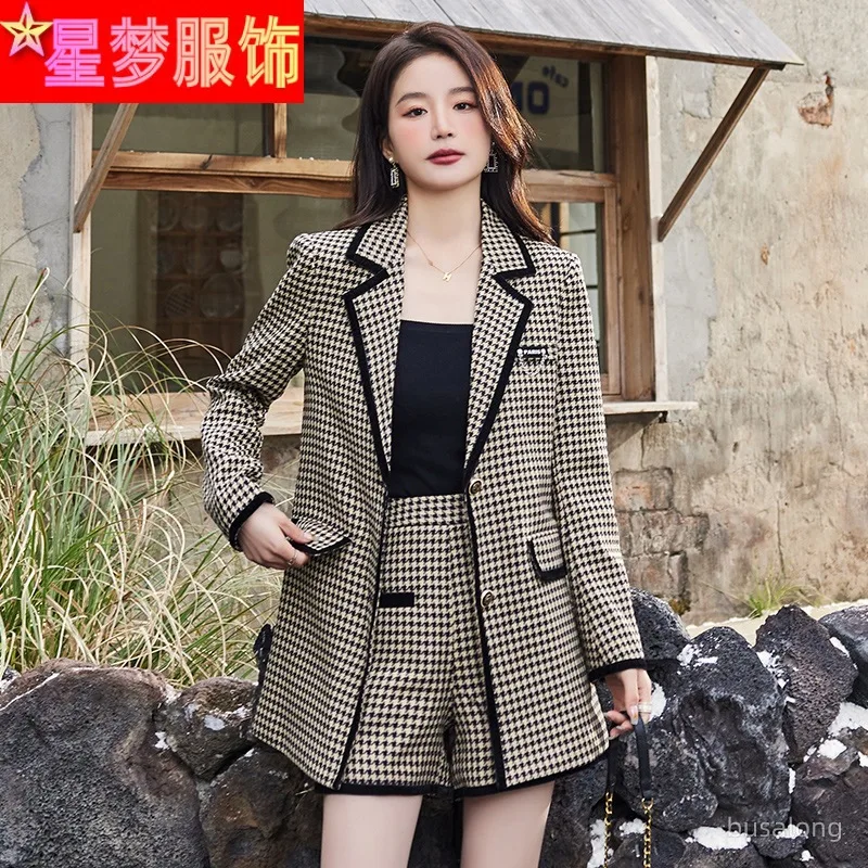 

Высококачественное маленькое платье, элегантный женский комплект одежды2023, весенний новый винтажный клетчатый пиджак, комплект из двух предметов