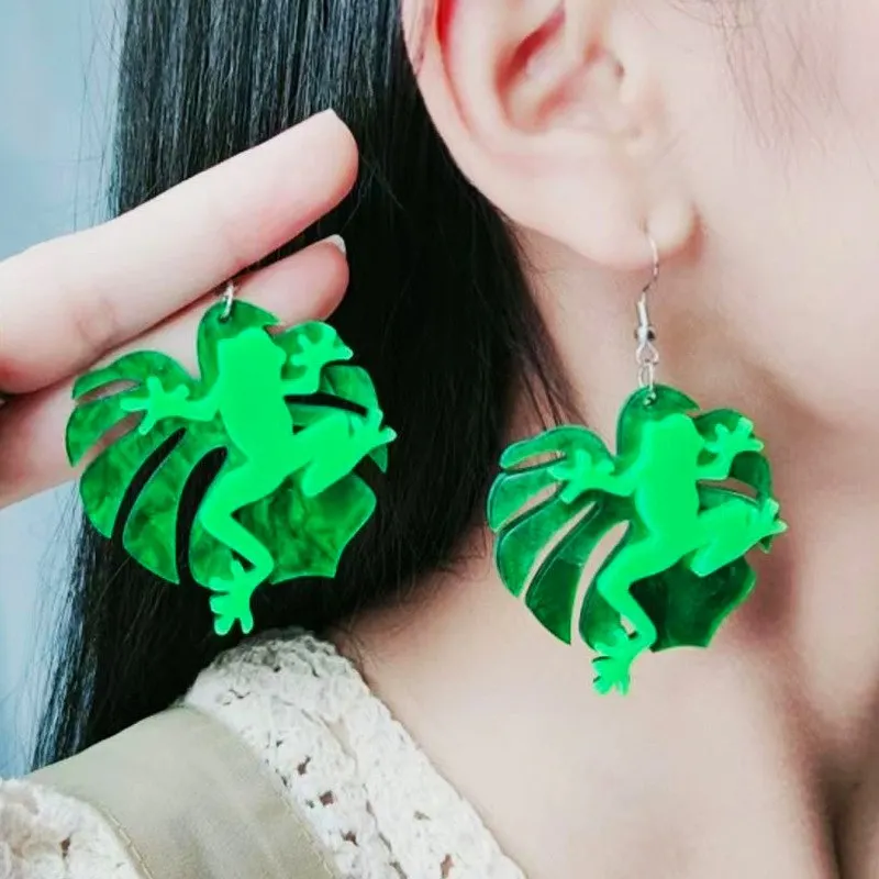 Funny Green Leaf Frog Acrylic Women's Earrings Creative Printed Acrylic Handmade Animal Frog Jewelry Earrings Ornaments Gifts