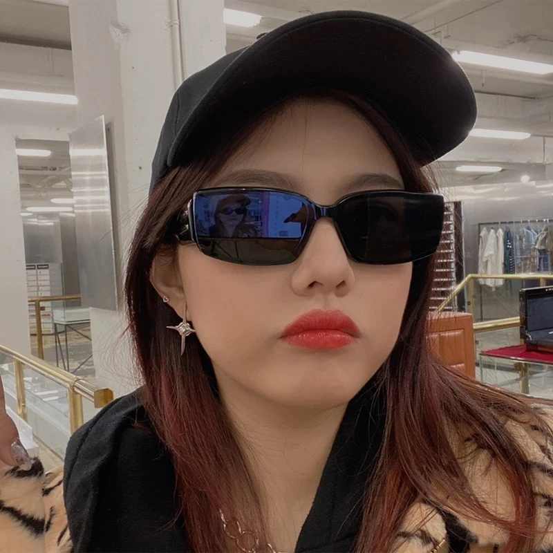 Korea Deus Sunglasses For Women Mens Black Eyewear Cat eye MGlasses Spy Fashion Oversized Luxury Designer Brand Jennie