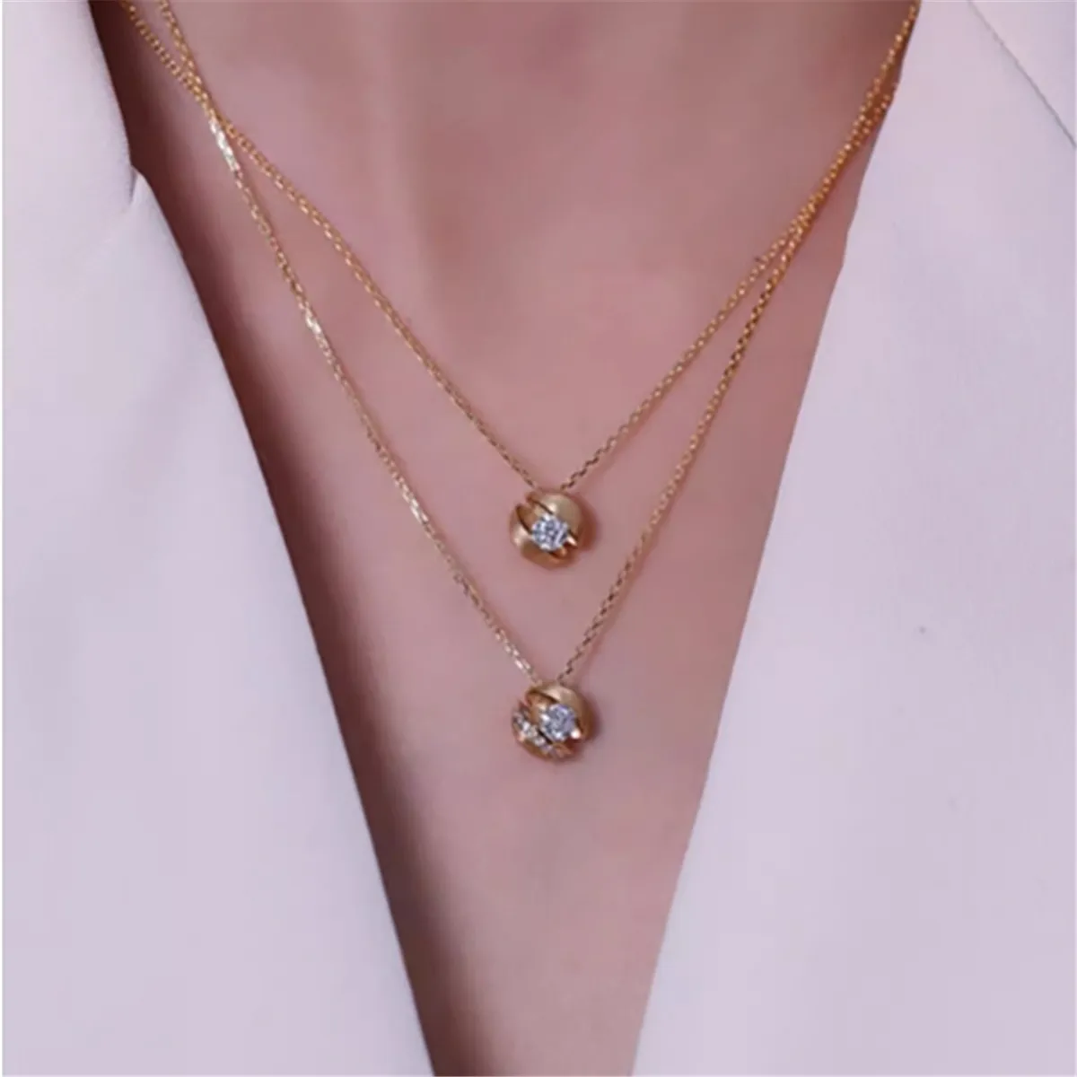 

Ожерелье из цельного золота 14 карат с выращенным в лаборатории бриллиантом 0,3 карата, круглой огранки, с кулоном в закрепке «безель», модные ювелирные изделия, оптовая продажа на заказ