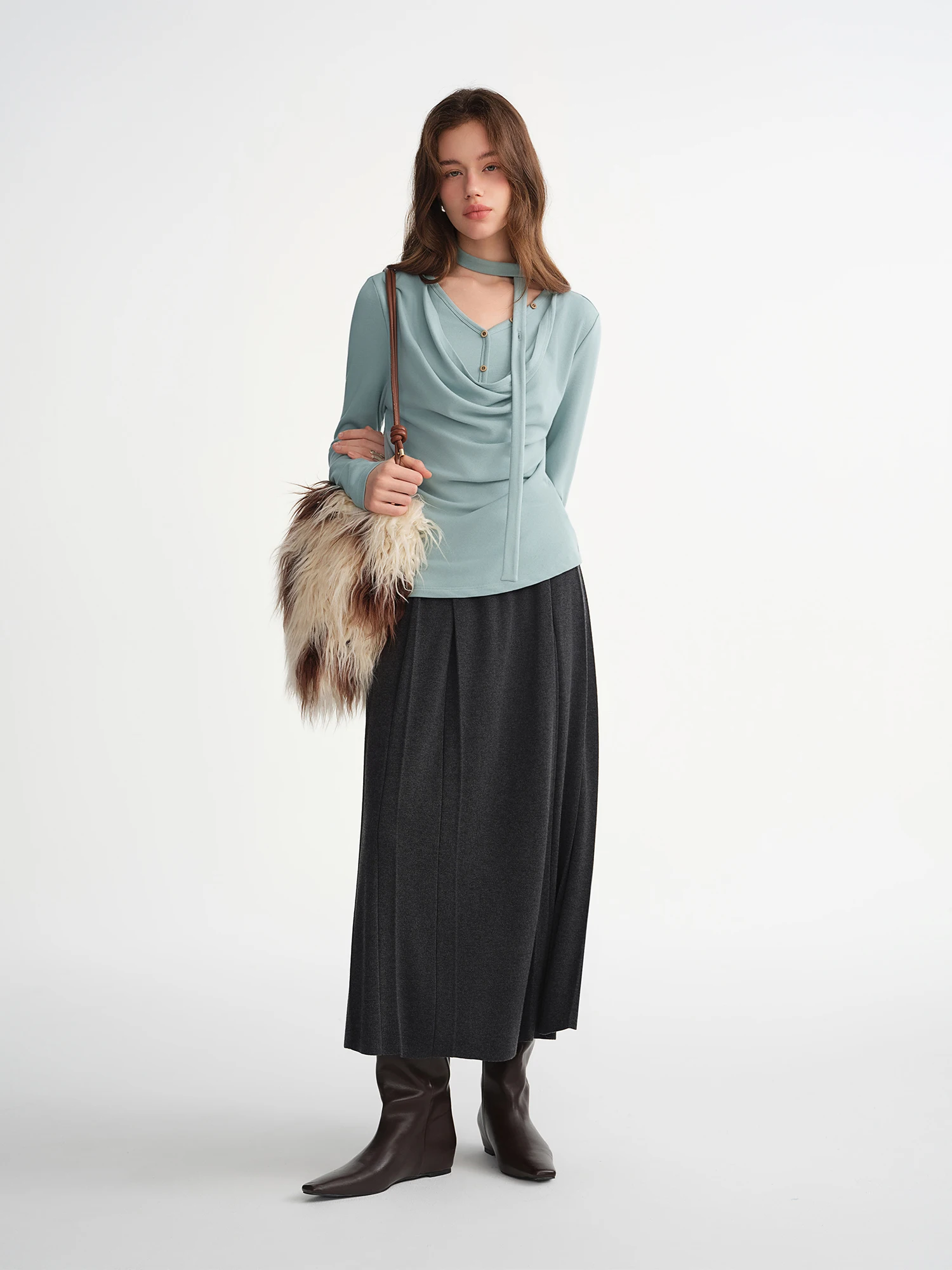 Plus-Size Layered Long-Sleeve T-Shirt with Floating Ribbon