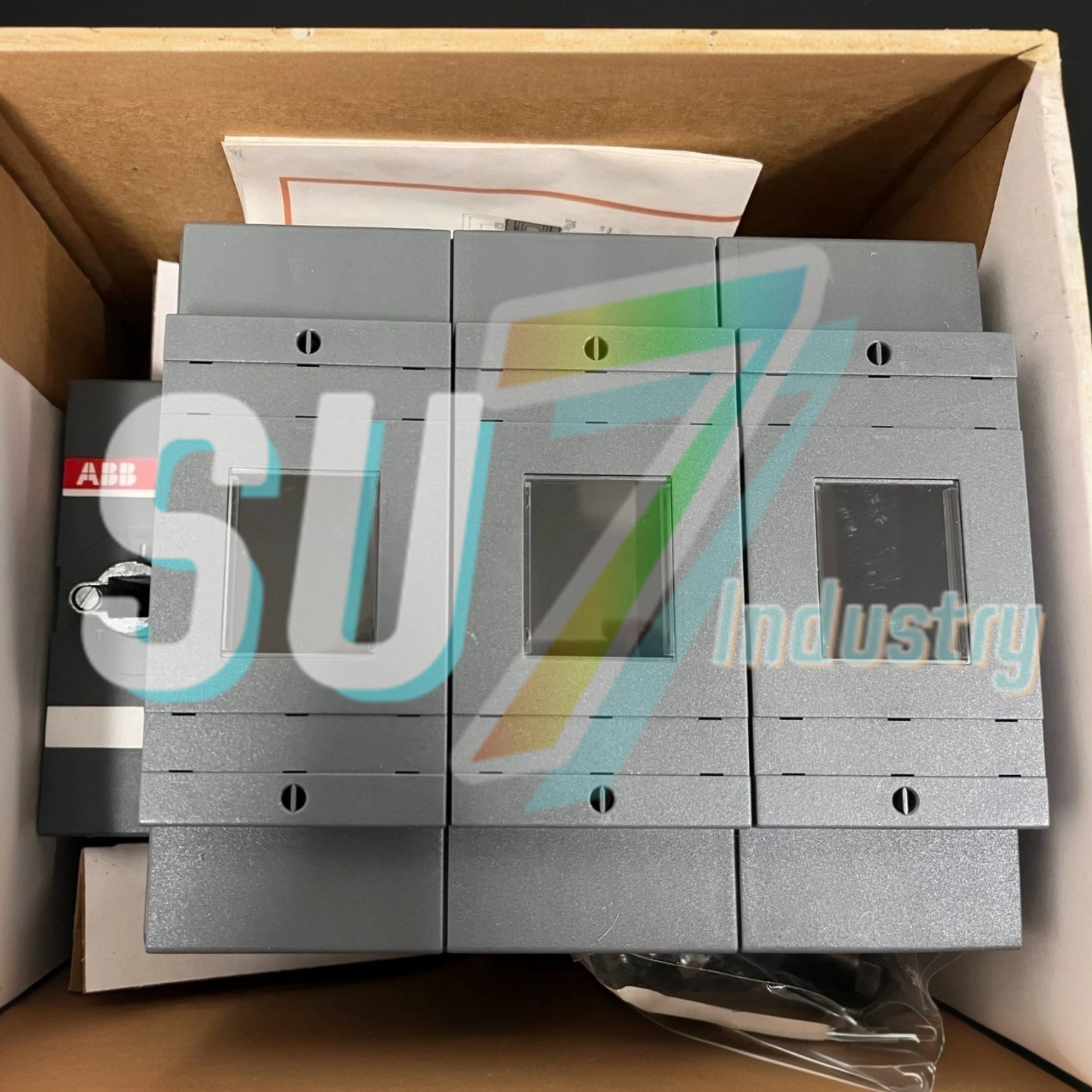 Sakelar Isolasi dan Rakitan Sekring OS400D03P 1SCA022719R0250 Baru Asli