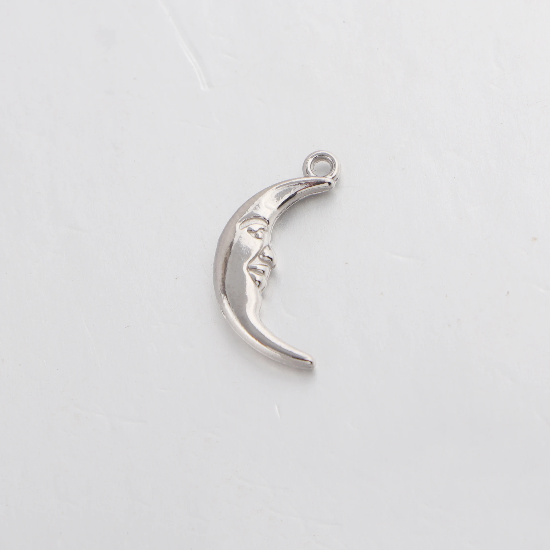 20 قطعة/الوحدة الفولاذ المقاوم للصدأ القمر سحر قلادة ل عقد دي اي واي القرط سوار صنع المجوهرات اكسسوارات بالجملة