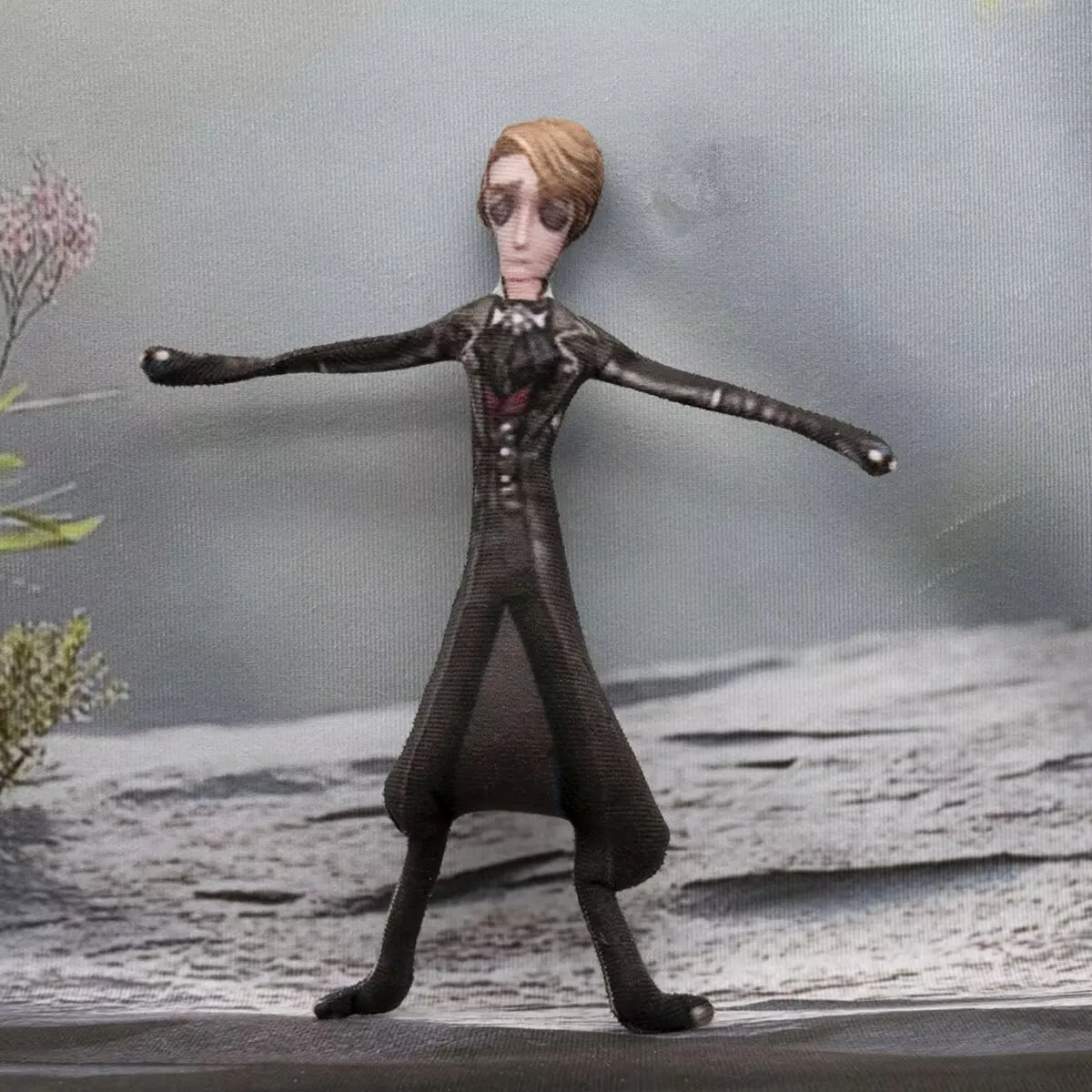 Muñeco de peluche seco con ratón abstracto de personaje súper completo "Identity V" con marco de alambre de hierro para manos y pies, figura libre moldeada