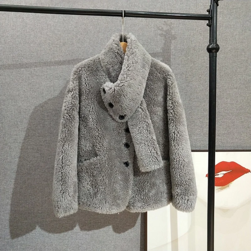 انفصال وشاح الفراء سترة الشباب نمط المرأة الصوف الفراء الأغنام شيرلينغ الدافئة 2025 معطف الشتاء JT530