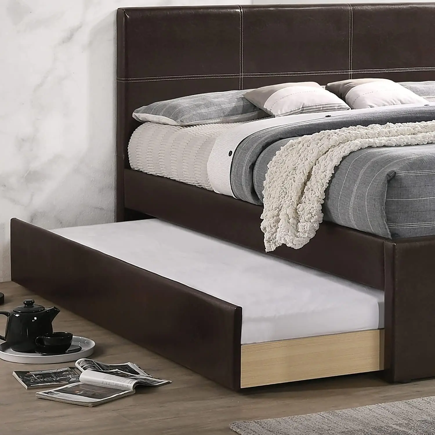 Cama de tamaño completo con listones de Espresso, muebles de dormitorio para niños y jóvenes, cuero de imitación, madera contrachapada, listones de madera, líneas limpias, tapizados H