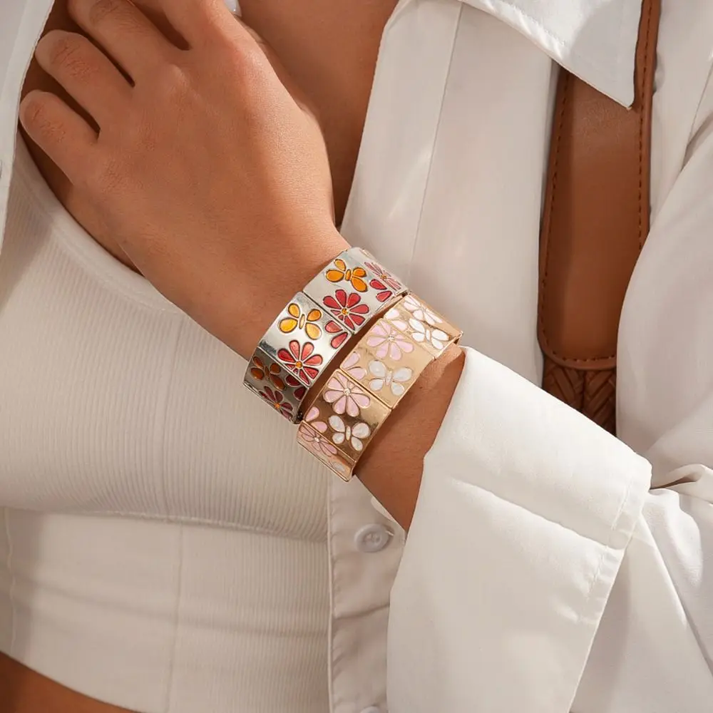 

Metal Geometric Square Bangle Silver Alloy Drip Oil Flower Bracelet Vintage Europe American Style Elastic Bangles Decoration