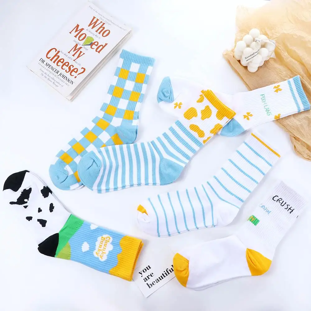 Women Sports Socks Black White Lattice Ice Cream Color Casual Cow Socks Cotton Hosiery Women Socks Cow Print