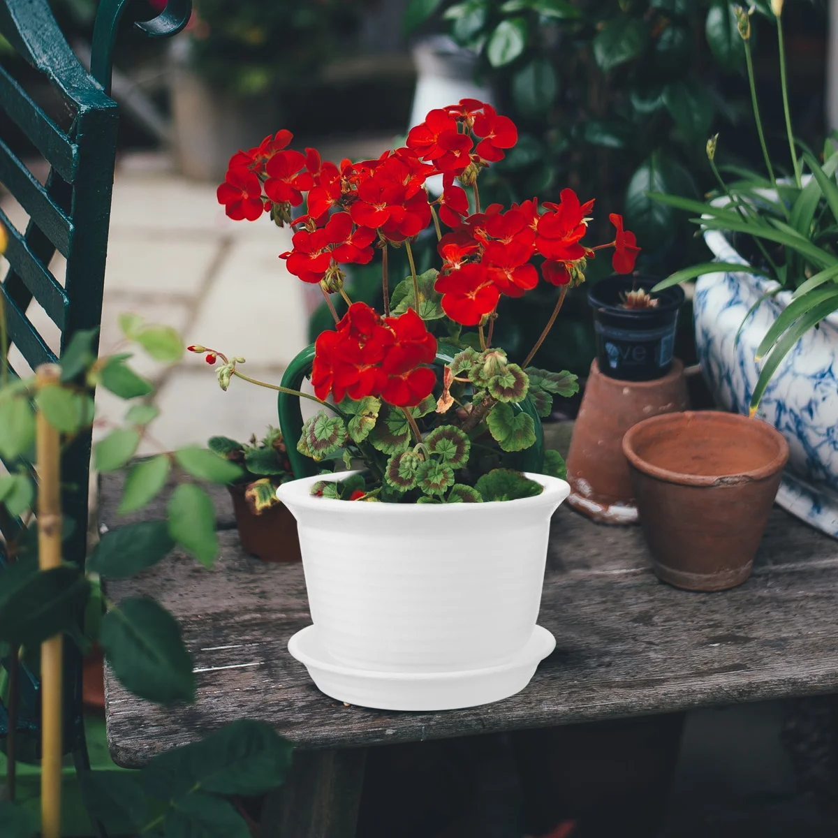 

4Pcs Resin Flower Pot Planters Simple Design Indoor Outdoor Decor Gift Home Office White Black Grey Resin Flower Pot