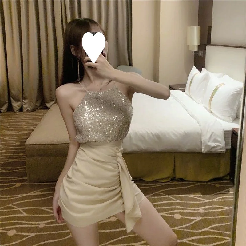 Shiny Sequin Strap Women's 2023 Summer New Fashion Sexy Dancing Heart Mechanism Neck Hanging Base Tank Top Outerwear Trendy